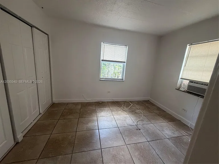 640 NW 10th Ter #1 — Photo 2
