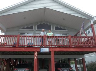 334 N 3rd Ave, Kure Beach, NC 28449