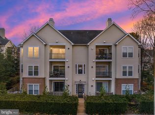 4144 Fountainside Ln UNIT 303, Fairfax, VA 22030