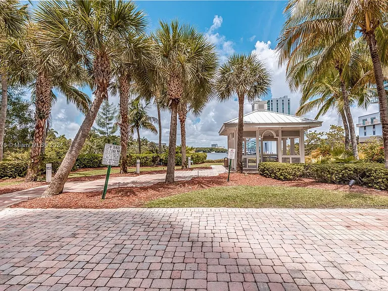 16500 Collins Ave #655 — Photo 33