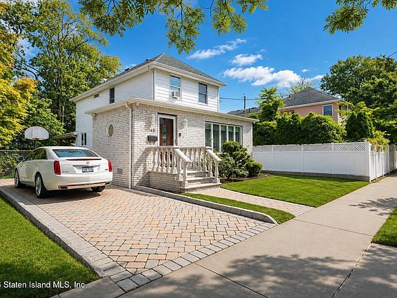 2nd image of 345 Billiou St