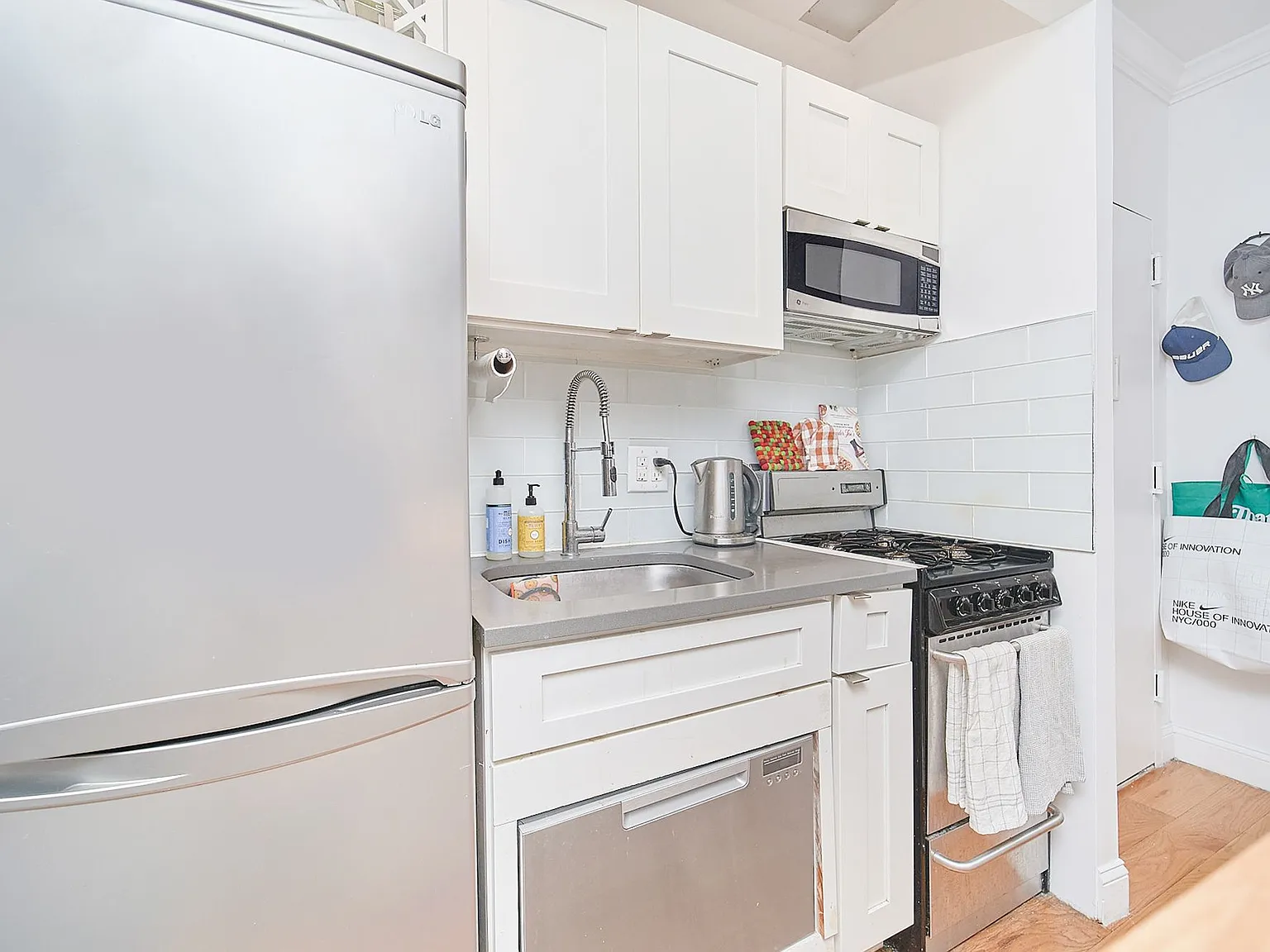236 East 33rd Street — Photo 3