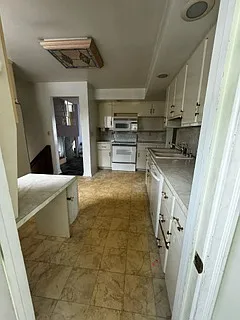 818 Griffin Pond Rd — Photo 8