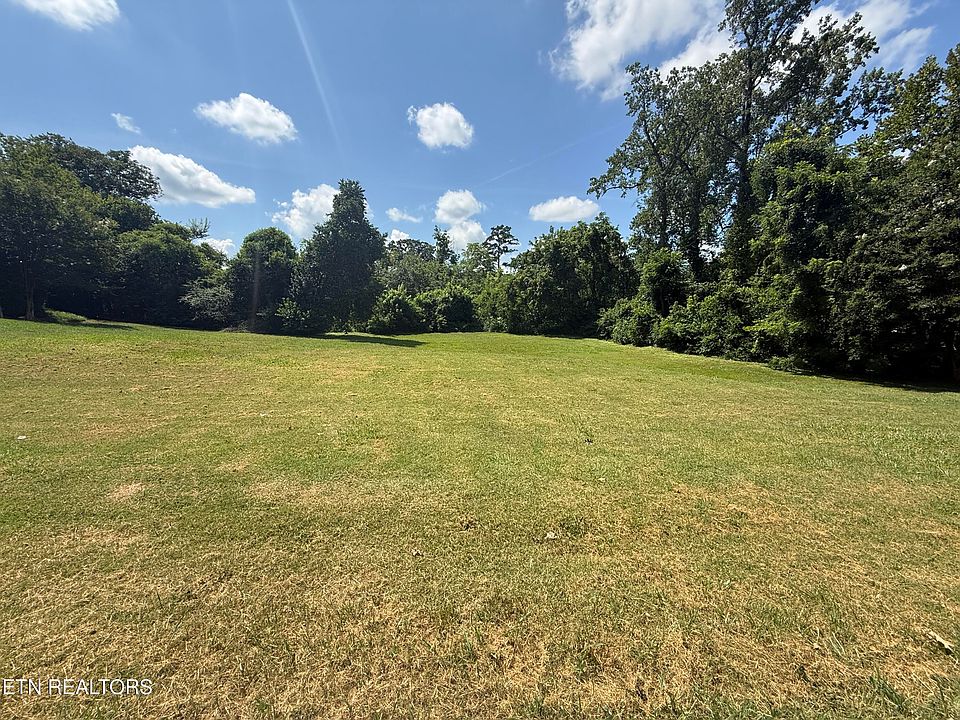 1st image of 308 Ross Springs Dr