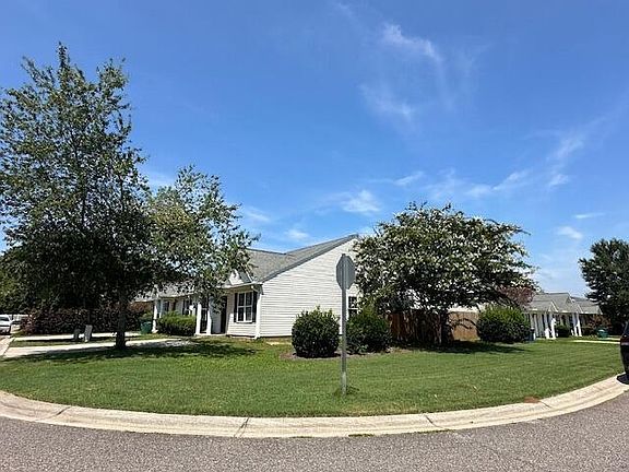 5th image of 114 Sabal Dr