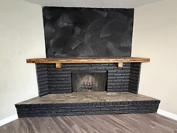 Wood burning fire place