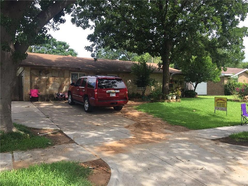1st image of 133 Pinewood Pl