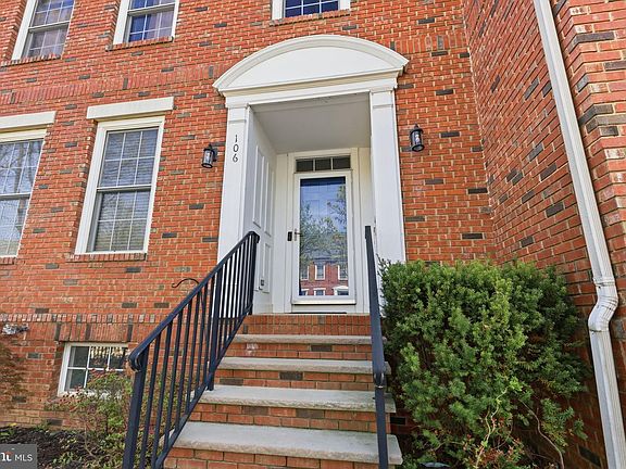 2nd image of 106 Heritage St