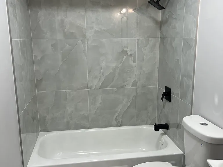 River Edge Apartments — Photo 123