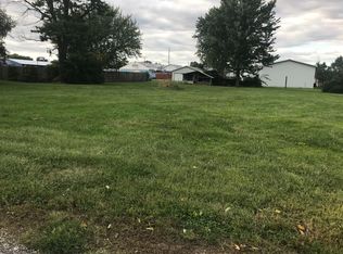 618 W 2nd South St, Carlinville, IL 62626