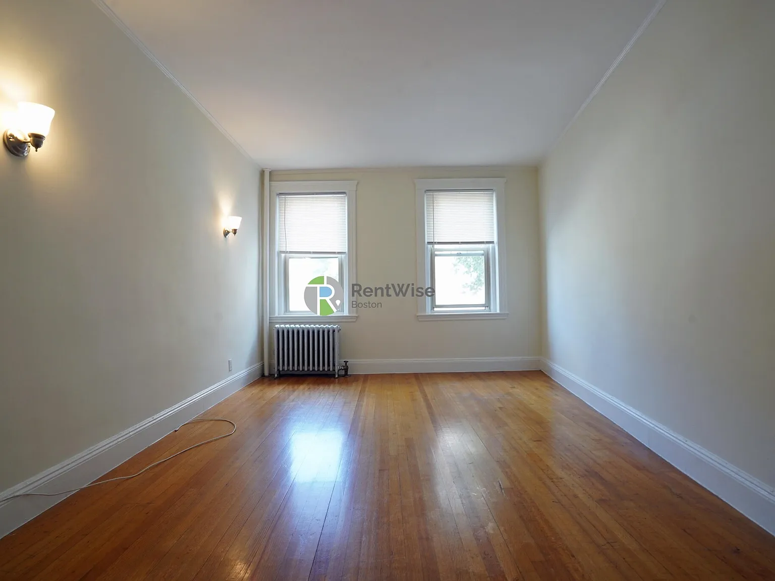 1848 Comm Ave — Photo 2