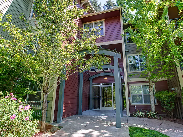 Commons at Sylvan Highlands Apartments — Photo 10