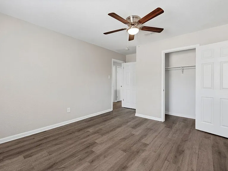 Residences at Overlook — Photo 46