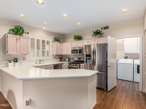 4th image of 20402 N Tanglewood Dr