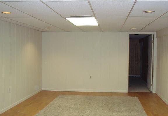 3rd image of 52227 Country Acres Dr