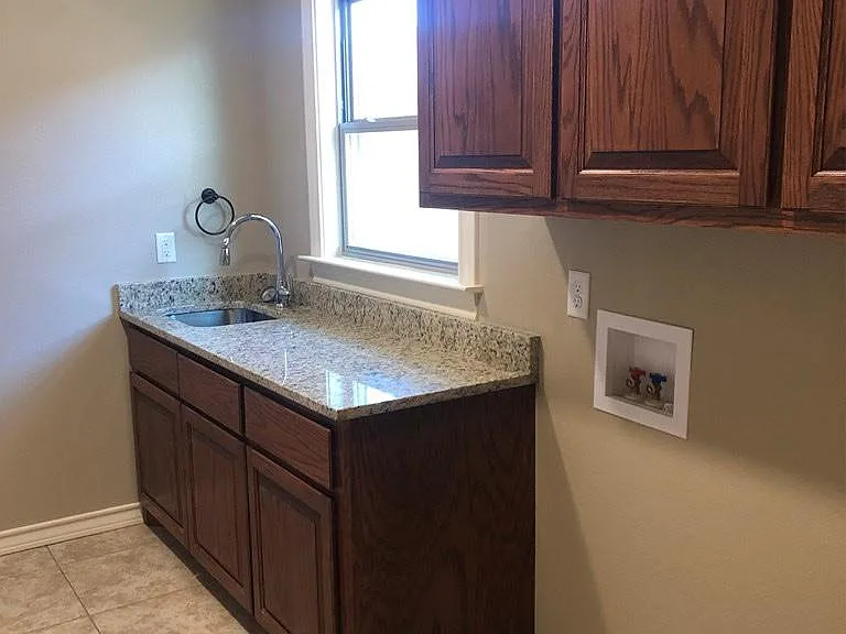 4145 Kensington Crk — Photo 12