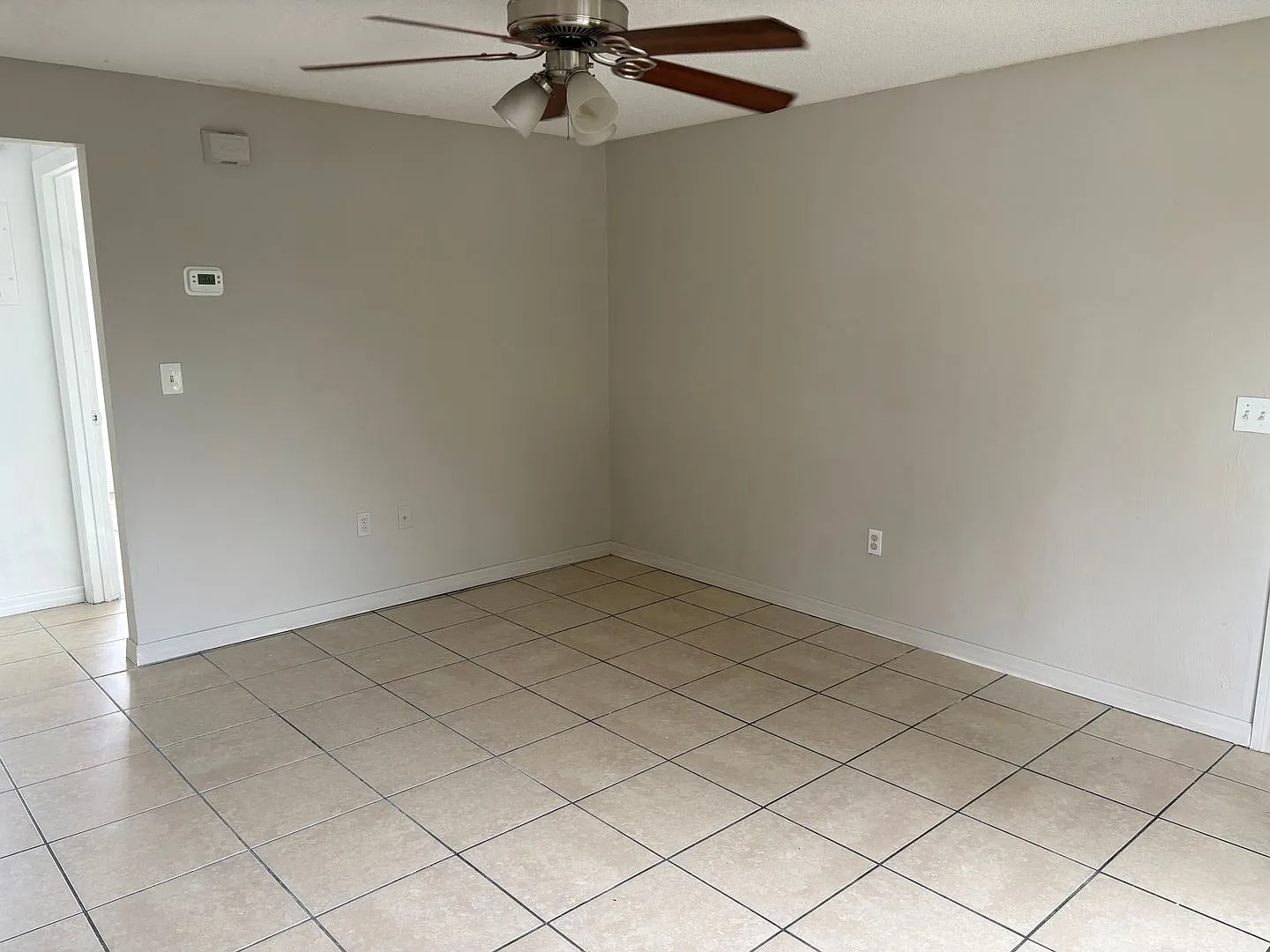 1527 Schoolhouse Street Unit A3 — Photo 3