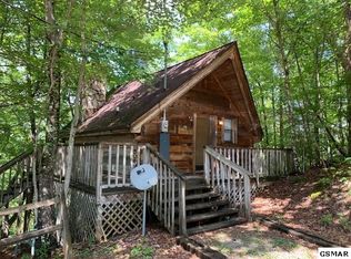 2450 Wildflower Ln, Sevierville, TN 37876