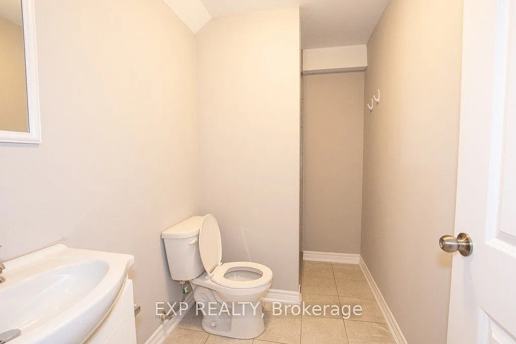 3 bed, $2,299 — Photo 3