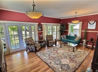 7333 39th Ave SW #A, Seattle, WA 98136