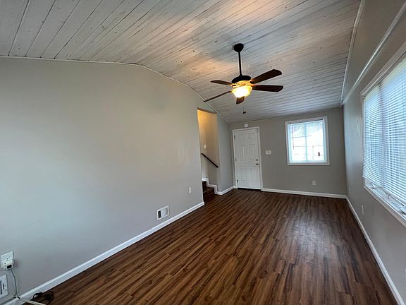 4th image of 520 Aragona Blvd
