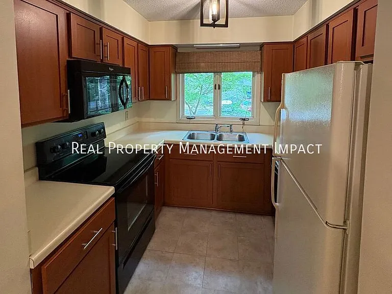 4422 Beechnut Ln — Photo 11