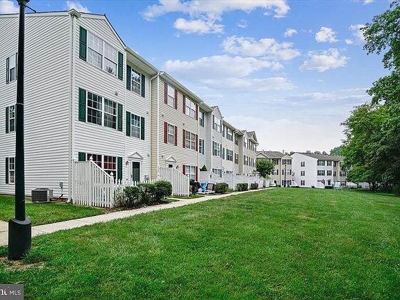 2nd image of 50I Hearthstone Ct