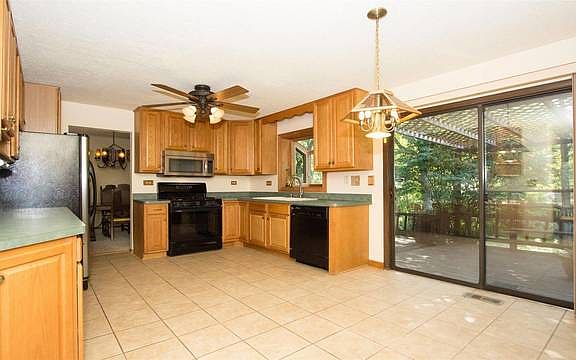 4th image of 1015 Concord Dr