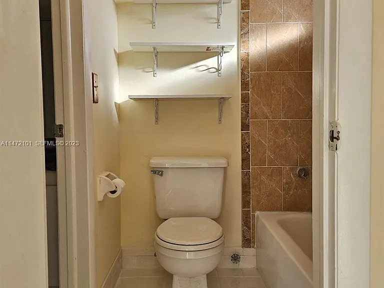 5940 NW 64th Ave #106 — Photo 10