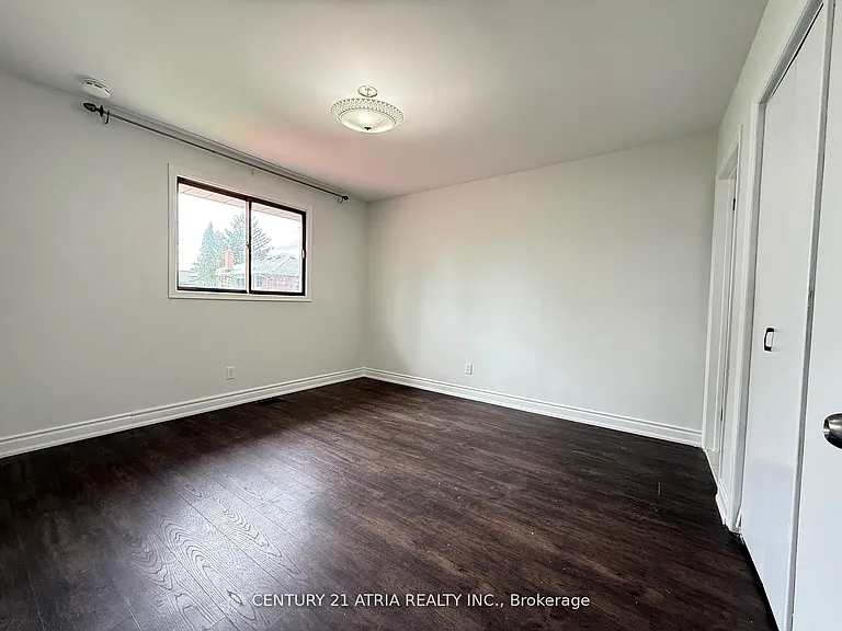1212 Somerville St — Photo 18