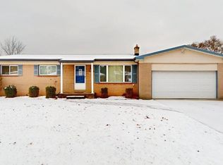 38024 N Bonkay Dr, Clinton Township, MI 48036