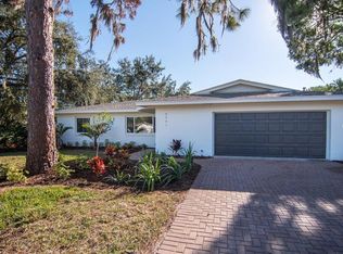 4991 Shore Acres Blvd NE, Saint Petersburg, FL 33703