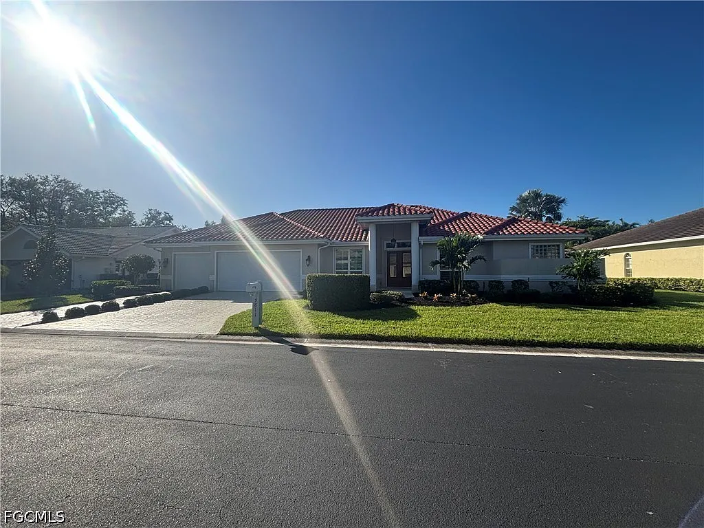 4 bed, 2.5 bath, 2603 sqft, $9,500 — Photo 1