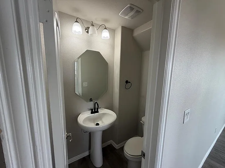 7335 Horton Ranch Rd — Photo 8