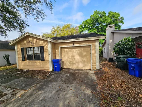 907 Buttercup Dr Photo 1