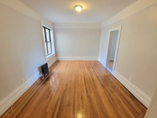 530 Isham Street image 1 of 5