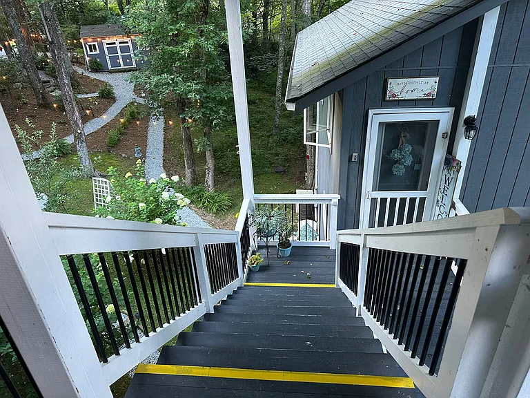 156 Mount Lori Dr #1 — Photo 44