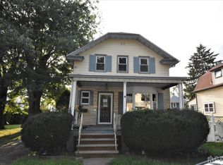 19 3rd St, Fords, NJ 08863