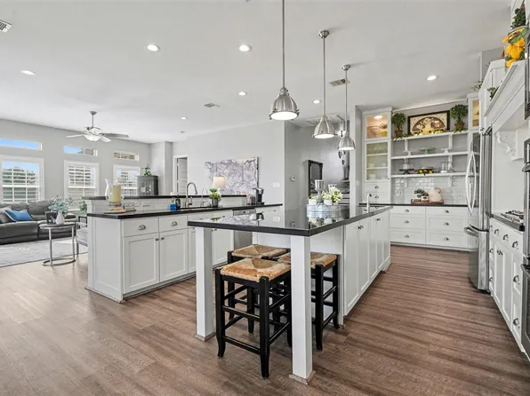 4118 Landon Ln, Cove, TX 77523