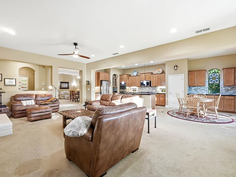 3800 Spalding Ct — Photo 9