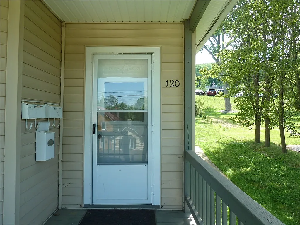 1 bed, 1.0 bath, 744 sqft, $825 — Photo 4
