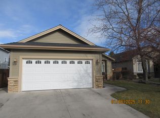 1049 Aspen Grove Cir, Minden, NV 89423