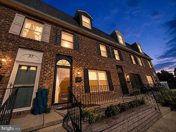 2nd image of 41 Alexander Ave