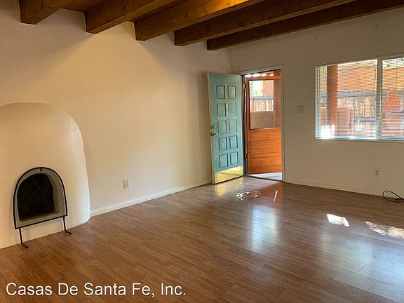 4th image of 406 Griffin St APT B
