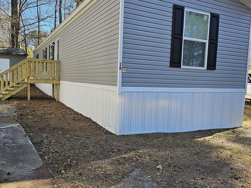 2nd image of 1979 Cardell Rd Lot 16