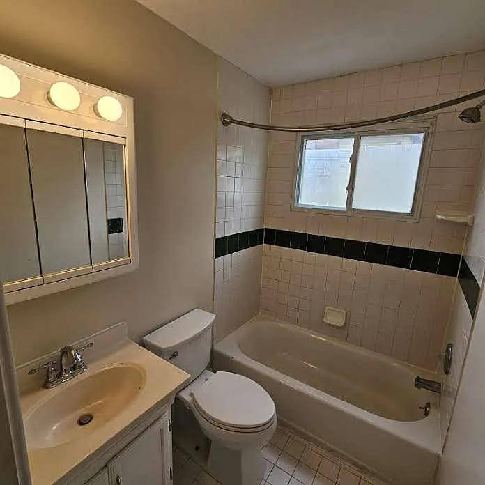 110 California Ave — Photo 4
