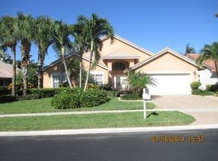 6889 Sun River Rd, Boynton Beach, FL 33437