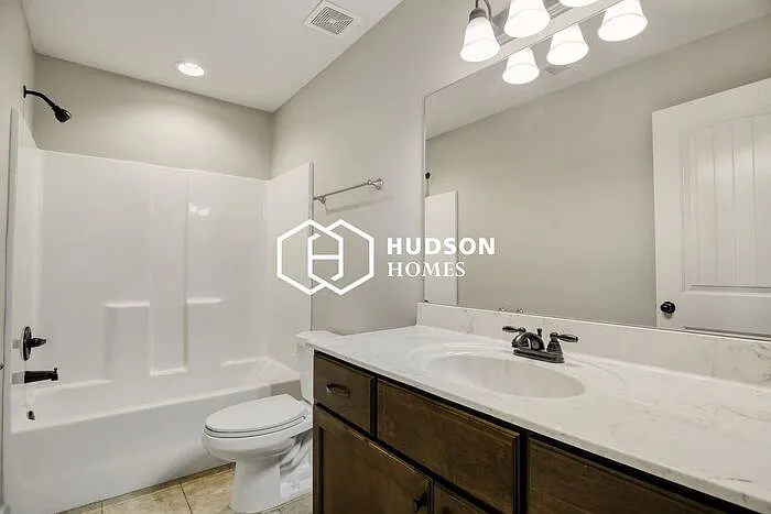 7902 Hemlock Dr — Photo 20