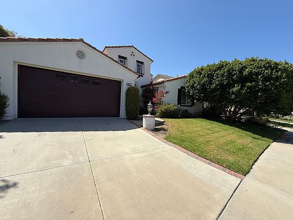 2nd image of 4567 Silverbell Cir