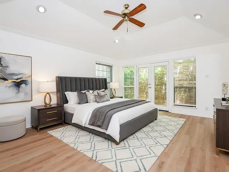 11907 Pepperdine Ln — Photo 7